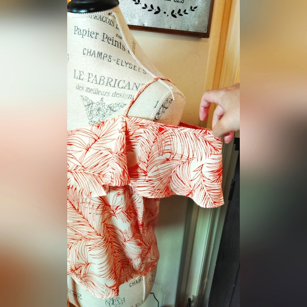 Sweet Rain Tropical Off-Shoulder Top - Picture 2 of 7